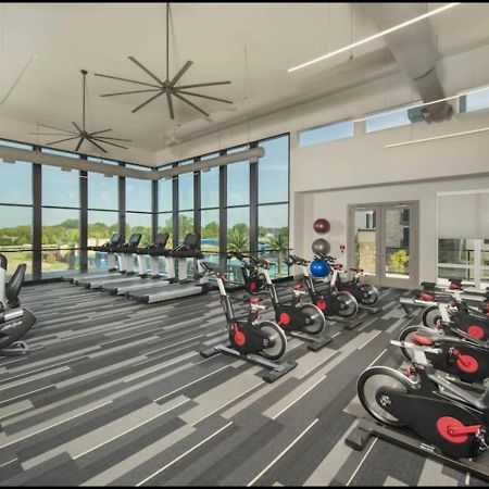 Cozy Retreat-Free Reserved Parking-Pool Addison Εξωτερικό φωτογραφία