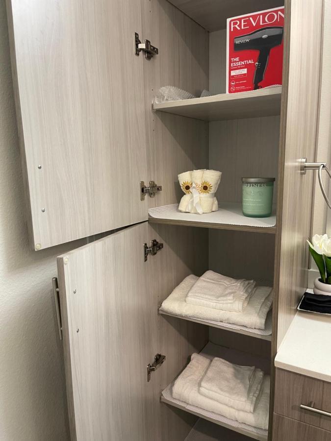 Cozy Retreat-Free Reserved Parking-Pool Addison Εξωτερικό φωτογραφία