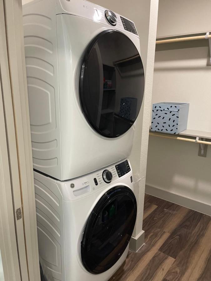 Cozy Retreat-Free Reserved Parking-Pool Addison Εξωτερικό φωτογραφία