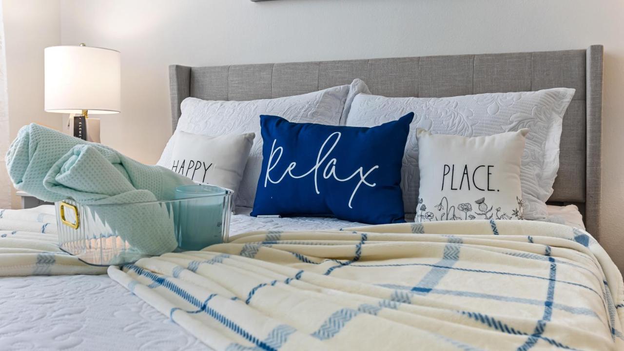 Cozy Retreat-Free Reserved Parking-Pool Addison Εξωτερικό φωτογραφία