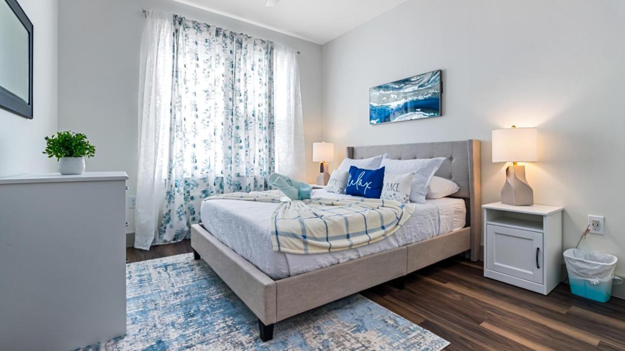 Cozy Retreat-Free Reserved Parking-Pool Addison Εξωτερικό φωτογραφία