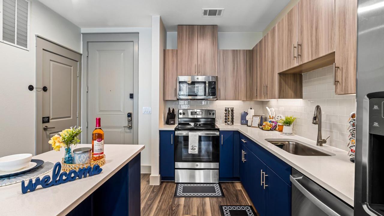 Cozy Retreat-Free Reserved Parking-Pool Addison Εξωτερικό φωτογραφία