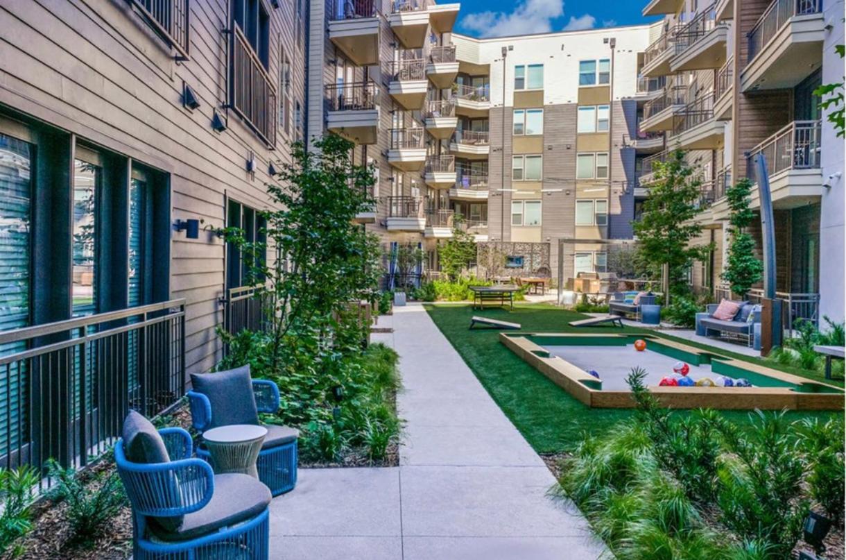 Cozy Retreat-Free Reserved Parking-Pool Addison Εξωτερικό φωτογραφία